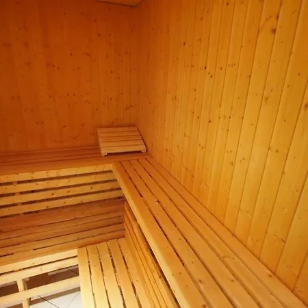 With 2 Bedrooms *